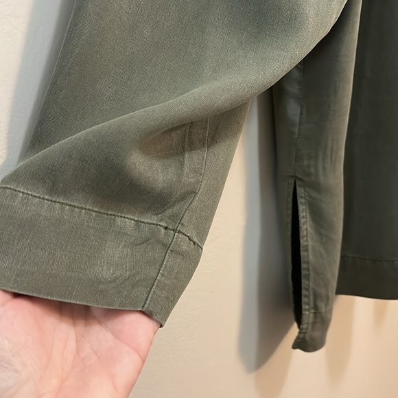 Eddie Bauer XXL Women’s Tall Button Down Forest Green Tencel Layering Top - Picture 3 of 11